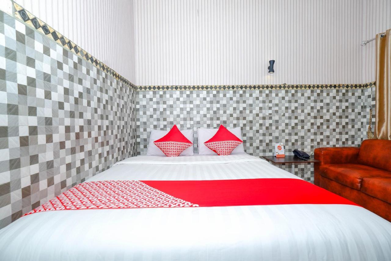 Oyo 3125 Hotel Taman Sari Semarang Luaran gambar