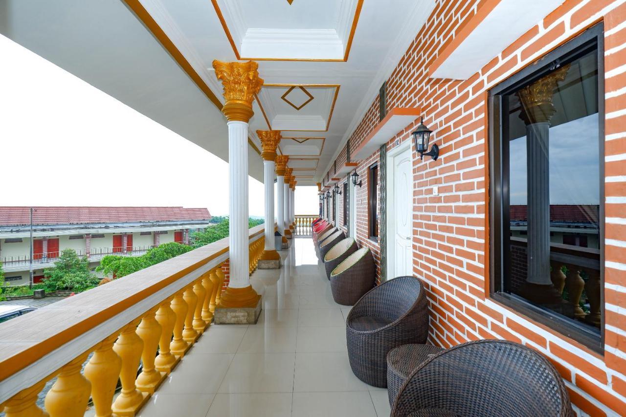 Oyo 3125 Hotel Taman Sari Semarang Luaran gambar